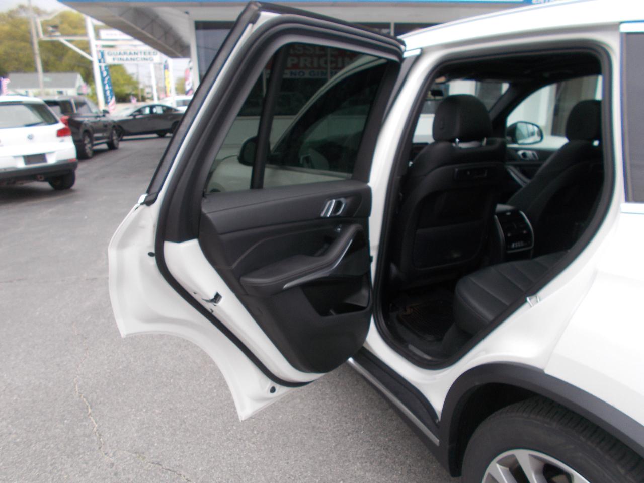 BMW X5 xDrive40i Sports Activity Vehicle 2020
