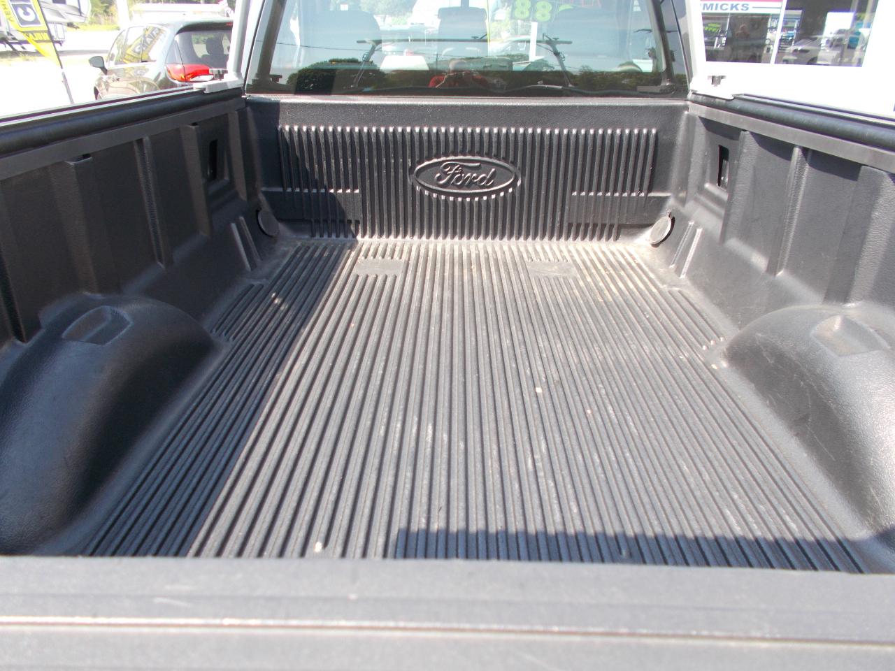 Ford F-150 XL 4WD Reg Cab 8' Box 2020