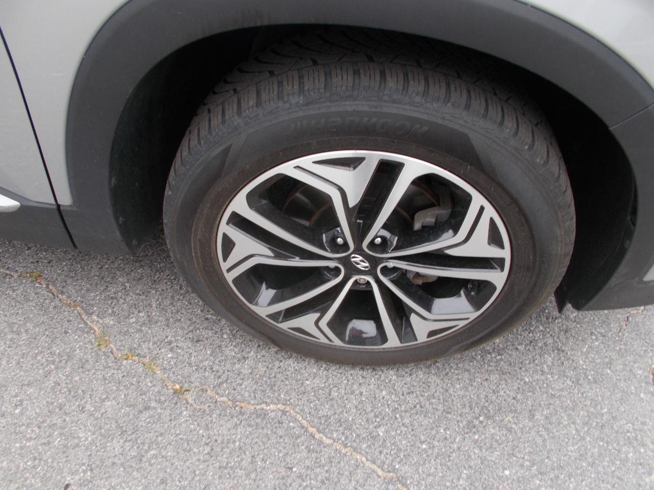 Hyundai Santa Fe SEL 2.0T Auto AWD 2020