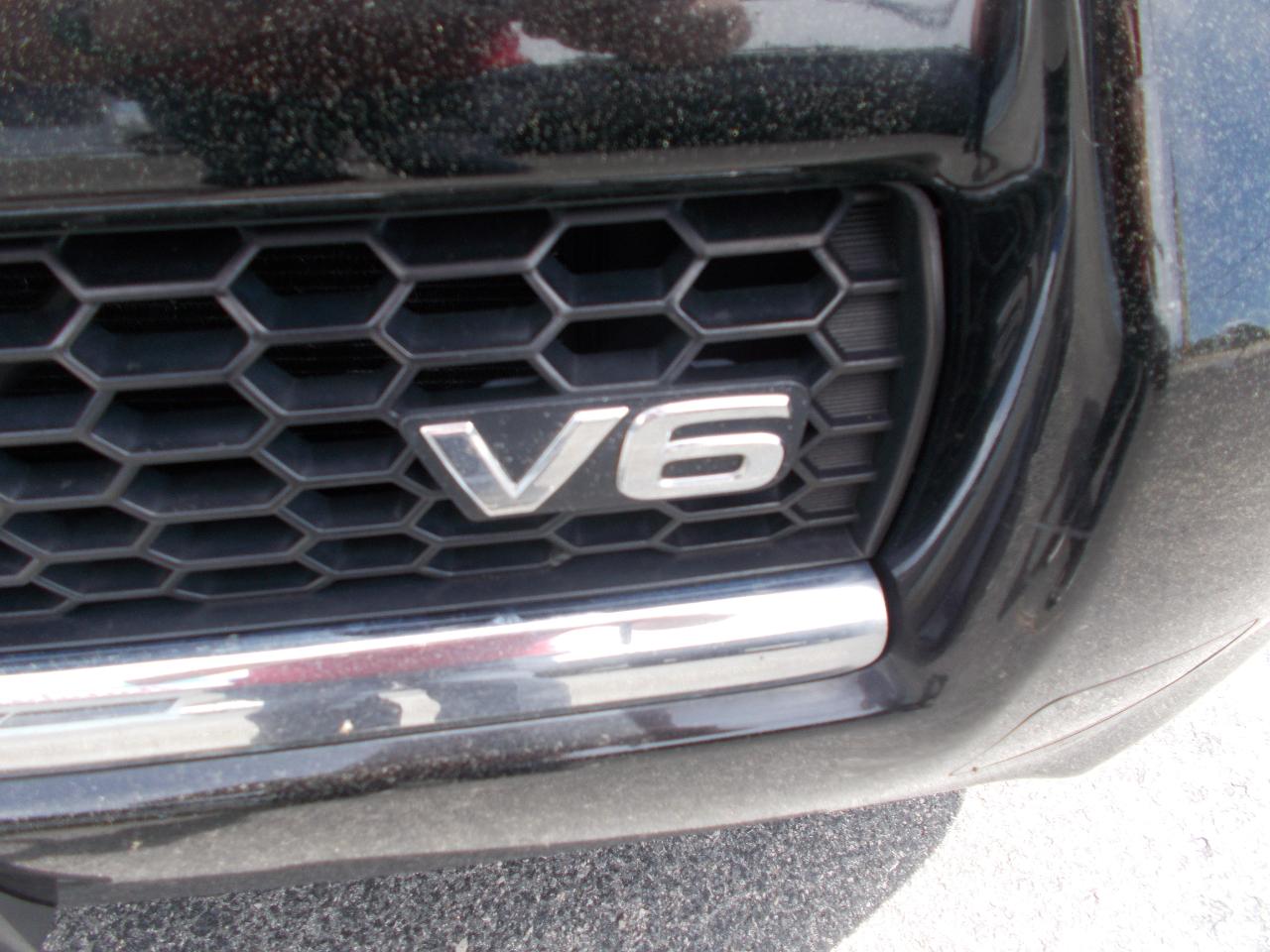 Toyota RAV4 4WD 4dr V6 5-Spd AT Ltd (Natl) 2010