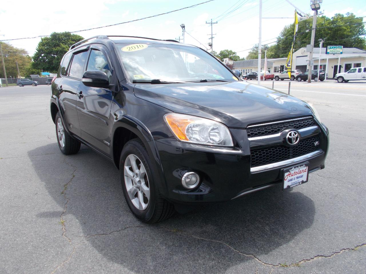 Toyota RAV4 4WD 4dr V6 5-Spd AT Ltd (Natl) 2010