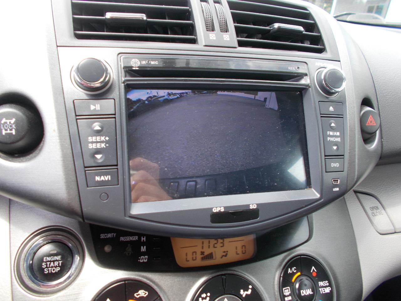 Toyota RAV4 4WD 4dr V6 5-Spd AT Ltd (Natl) 2010