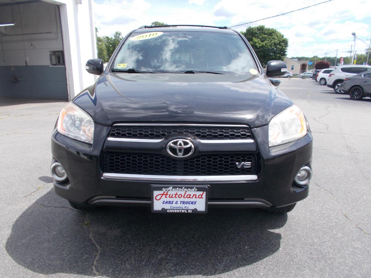 Toyota RAV4 4WD 4dr V6 5-Spd AT Ltd (Natl) 2010