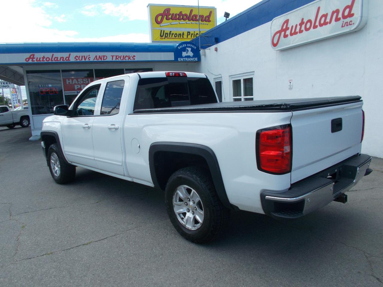 Chevrolet Silverado 1500 4WD Double Cab 143.5" LT w/1LT 2015