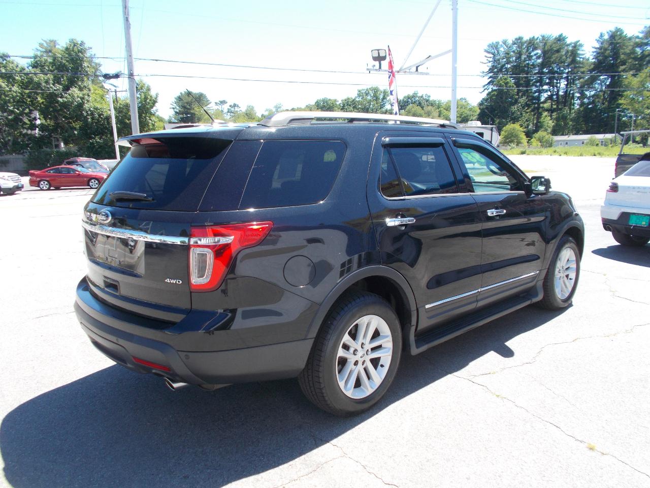 Ford Explorer 4WD 4dr XLT 2014