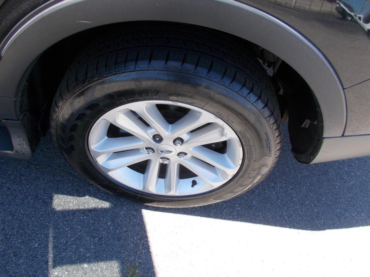 Ford Explorer 4WD 4dr XLT 2014