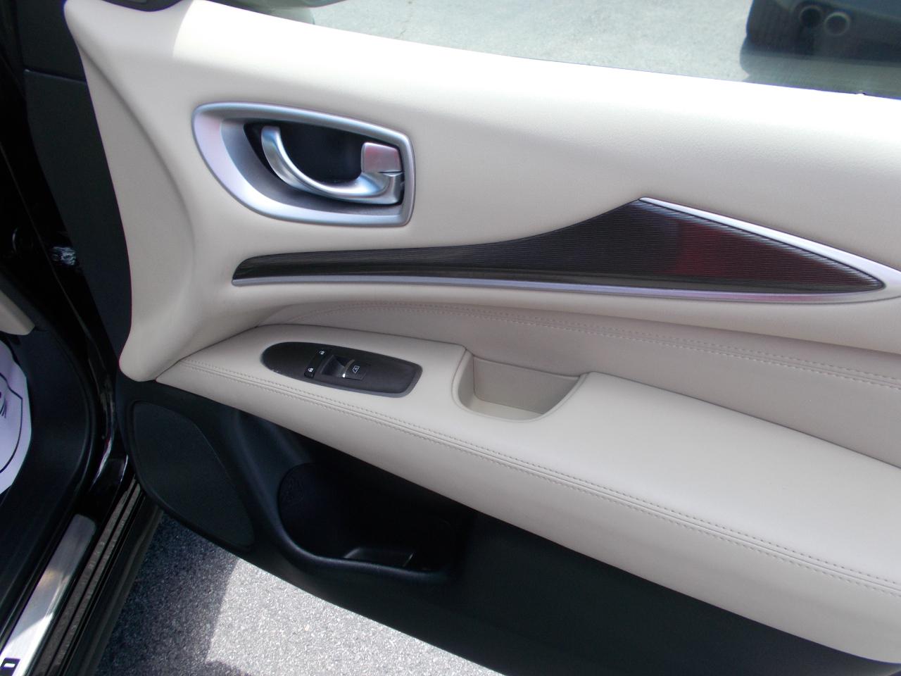 Infiniti QX60 LUXE AWD 2020