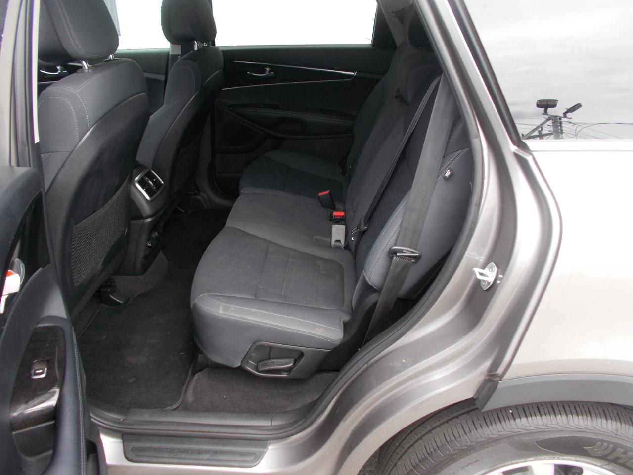 Kia Sorento AWD 4dr 3.3L LX 2016