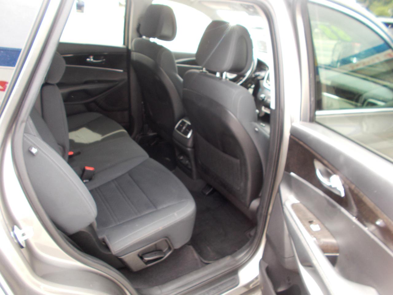 Kia Sorento AWD 4dr 3.3L LX 2016