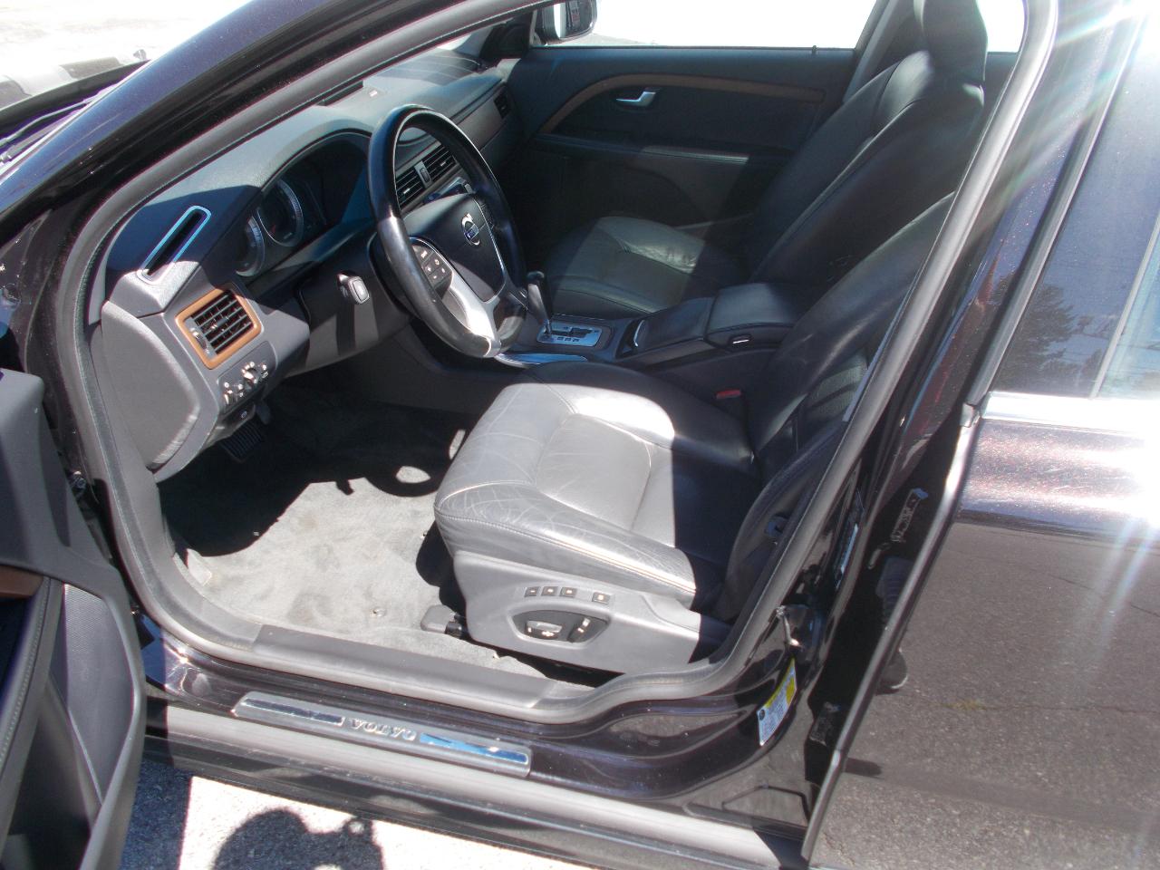 Volvo S80 4dr Sdn I6 Turbo AWD 2010