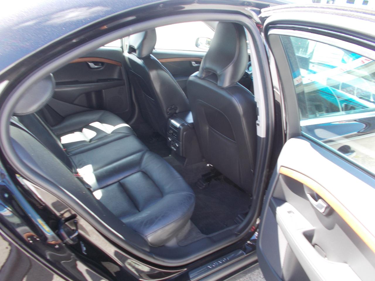 Volvo S80 4dr Sdn I6 Turbo AWD 2010
