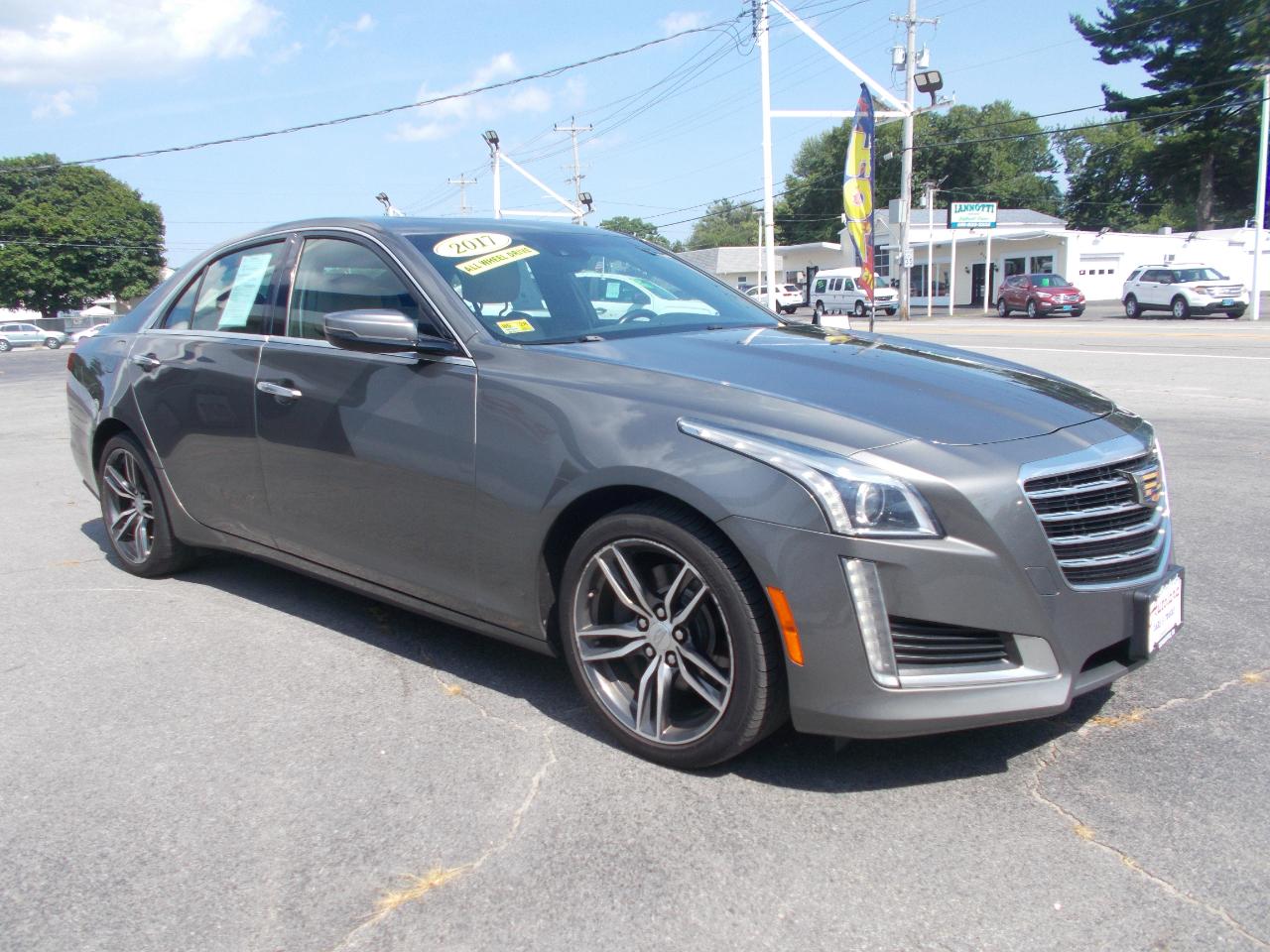 Cadillac CTS Sedan 4dr Sdn 2.0L Turbo Luxury AWD 2017