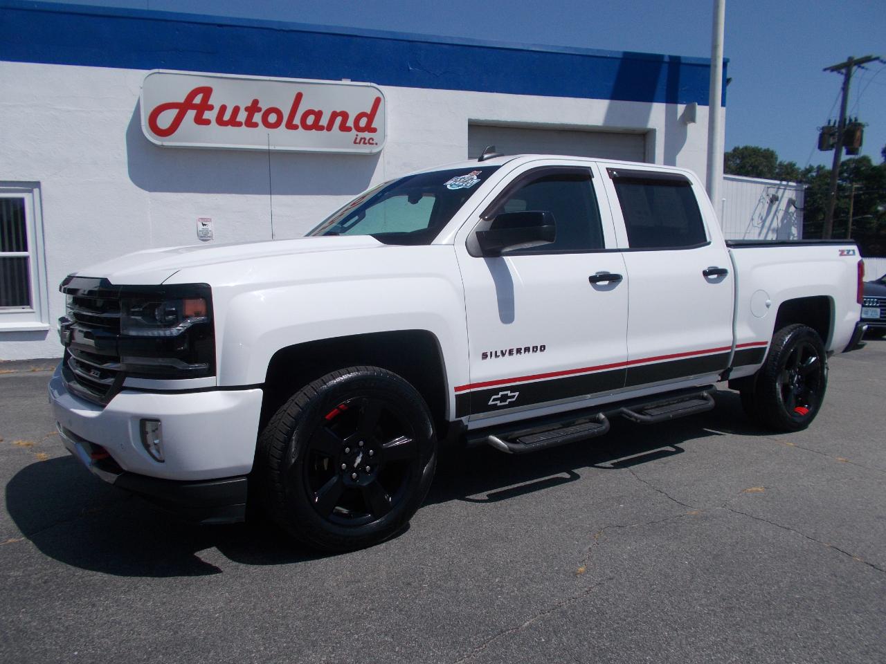 2017 Chevrolet Silverado 1500 4WD Crew Cab 143.5" LTZ w/2LZ