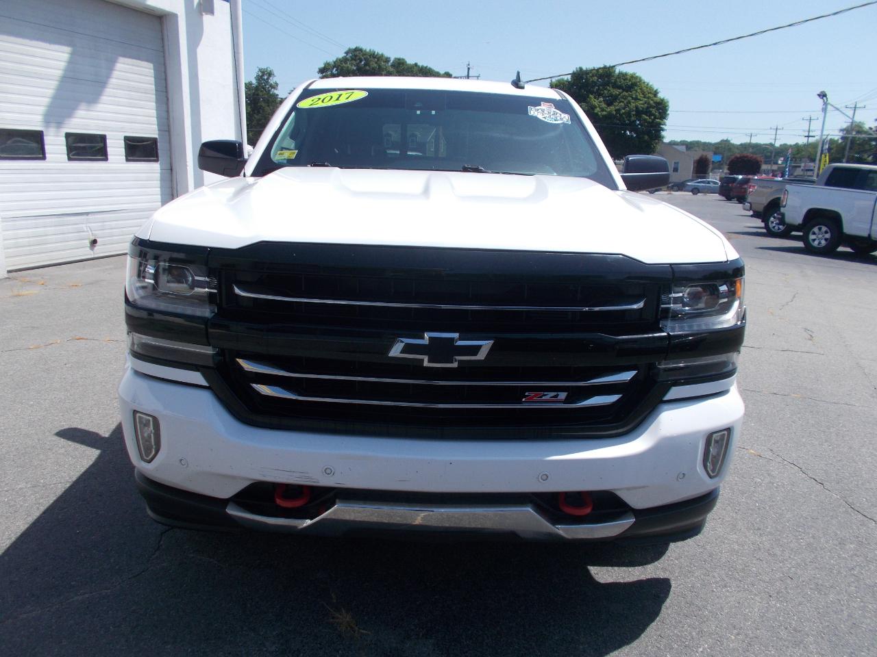 Chevrolet Silverado 1500 4WD Crew Cab 143.5" LTZ w/2LZ 2017