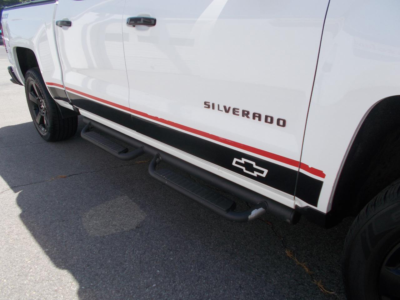 Chevrolet Silverado 1500 4WD Crew Cab 143.5" LTZ w/2LZ 2017