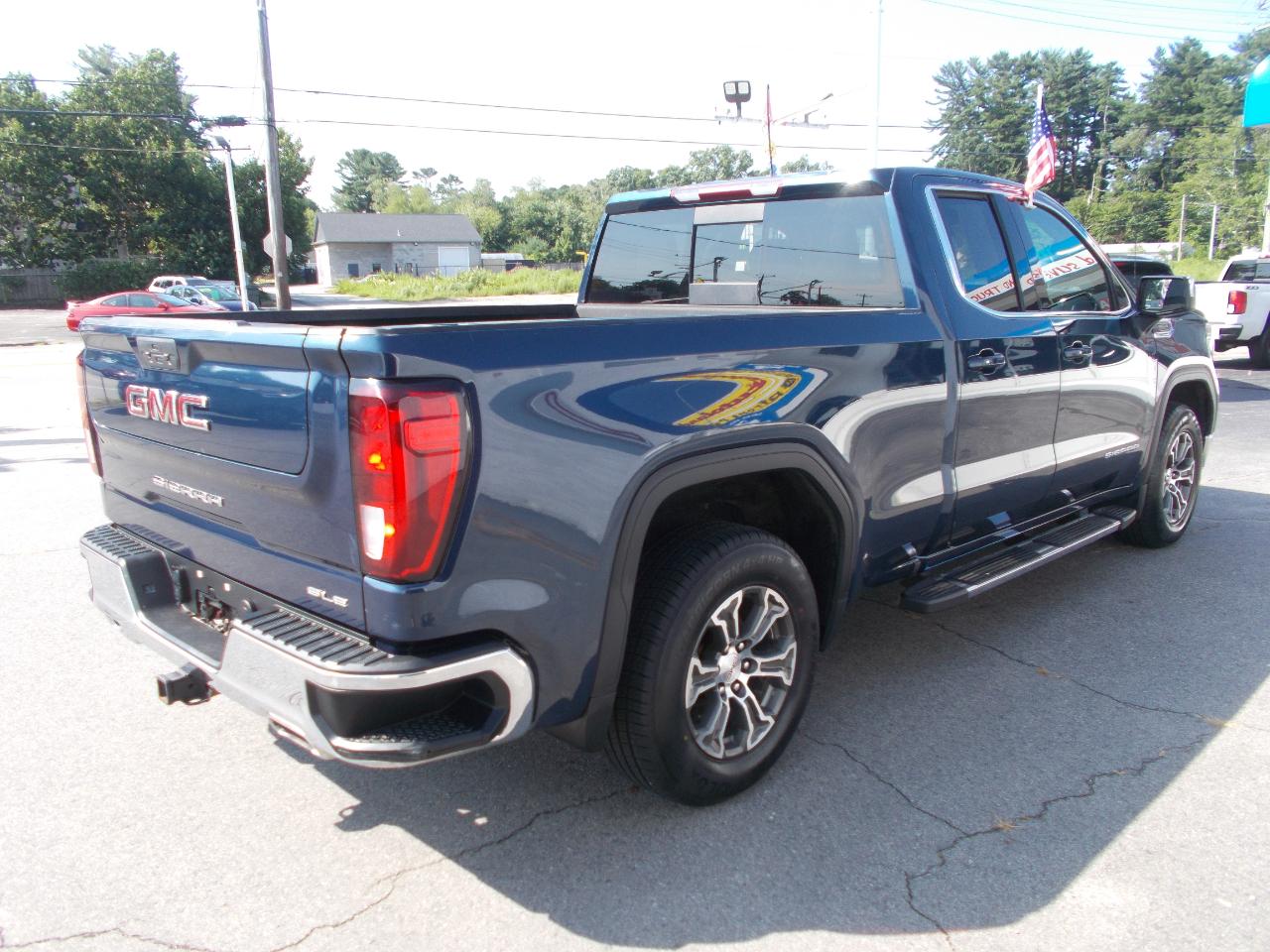 GMC Sierra 1500 4WD Double Cab 147" SLE 2021