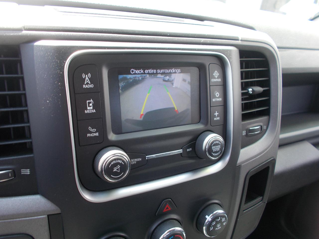 RAM 1500 4WD Crew Cab 140.5" Express 2014