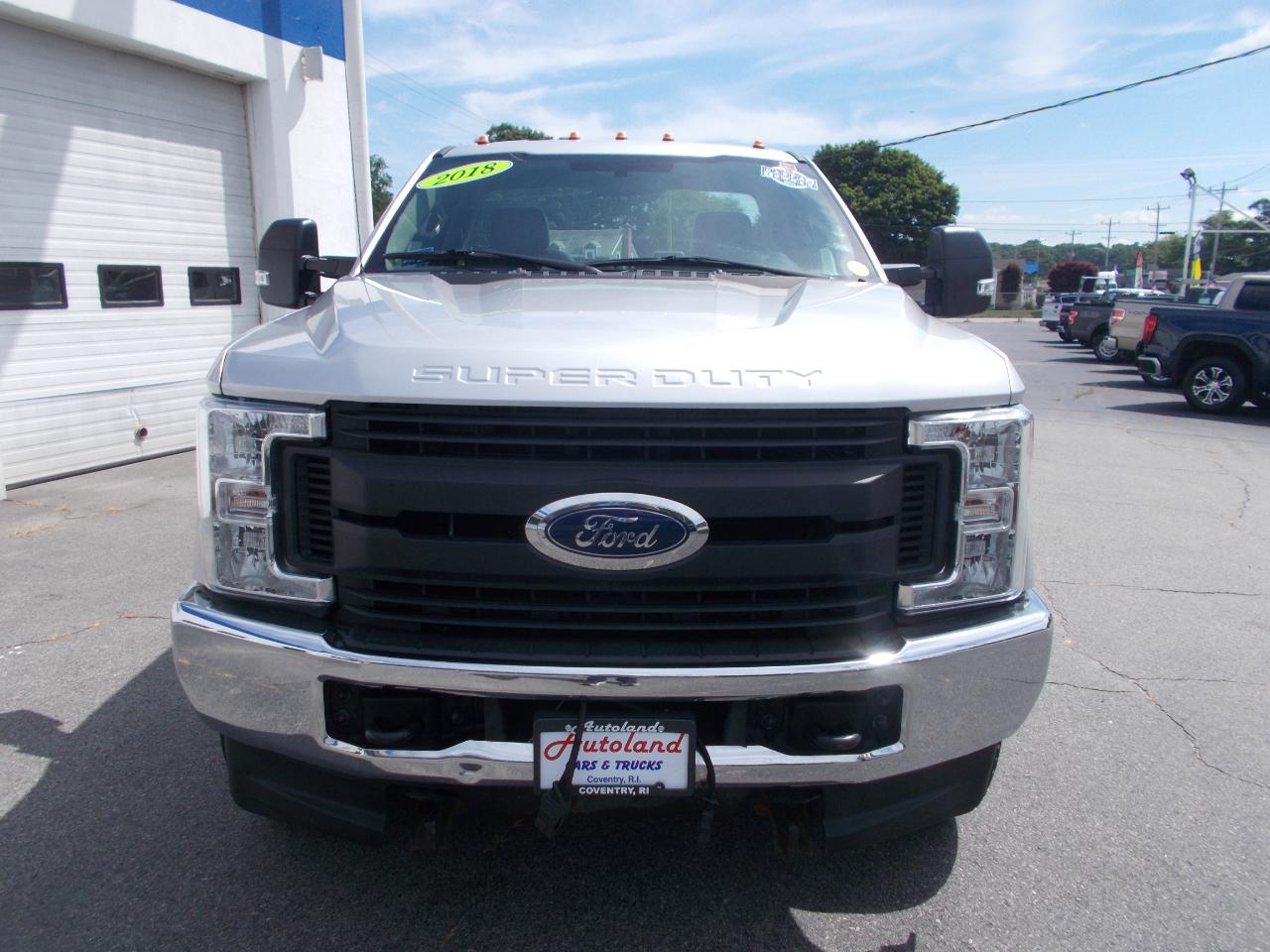 Ford Super Duty F-350 SRW XL 4WD Reg Cab 8' Box 2018