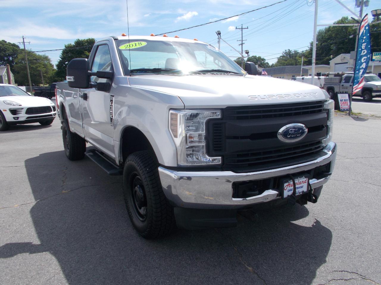 Ford Super Duty F-350 SRW XL 4WD Reg Cab 8' Box 2018