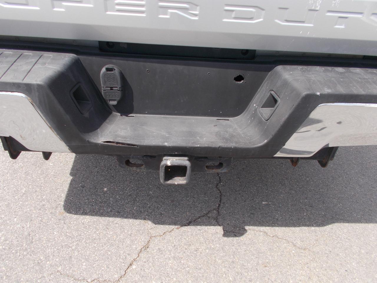 Ford Super Duty F-350 SRW XL 4WD Reg Cab 8' Box 2018