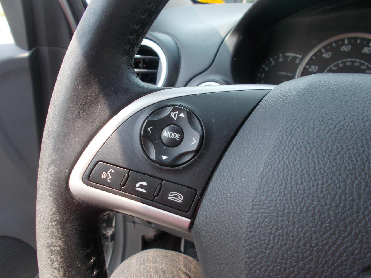 Mitsubishi Mirage 4dr HB Man ES 2015