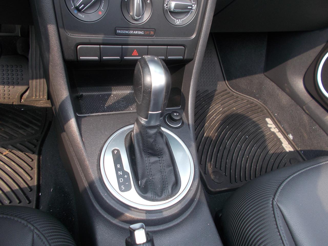 Volkswagen Beetle Convertible 2dr Auto 1.8T PZEV 2015