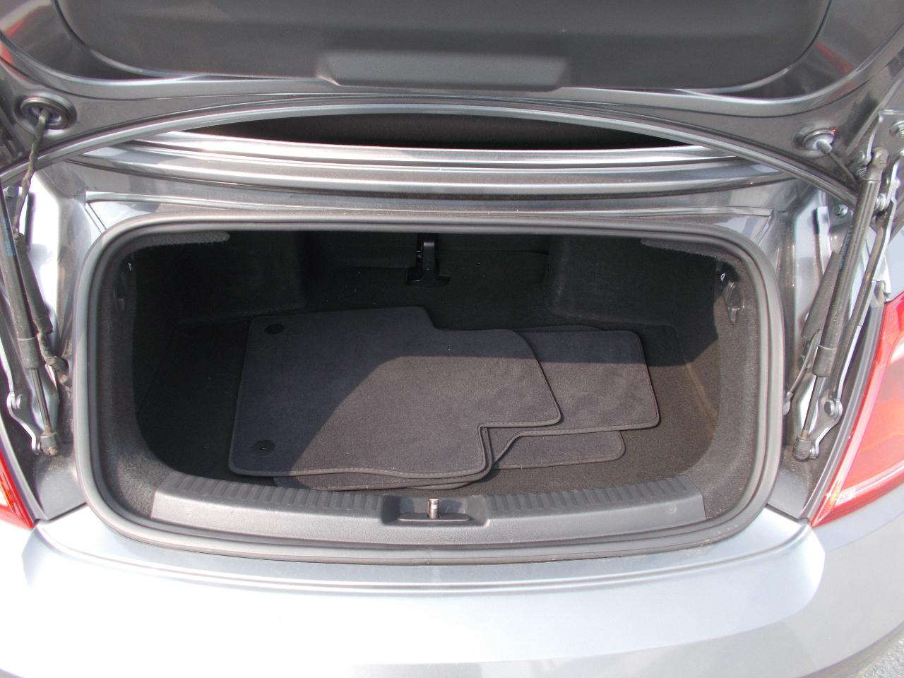 Volkswagen Beetle Convertible 2dr Auto 1.8T PZEV 2015