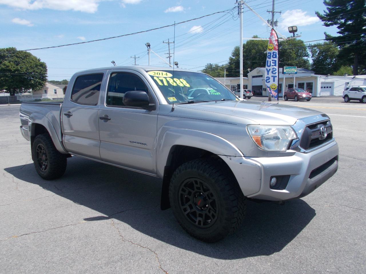 Toyota Tacoma 4WD Double Cab V6 MT (Natl) 2014