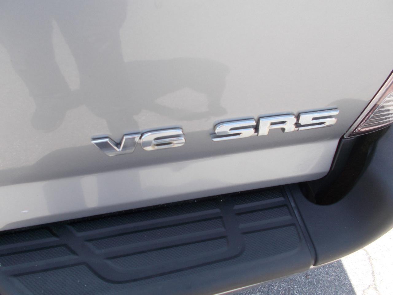 Toyota Tacoma 4WD Double Cab V6 MT (Natl) 2014