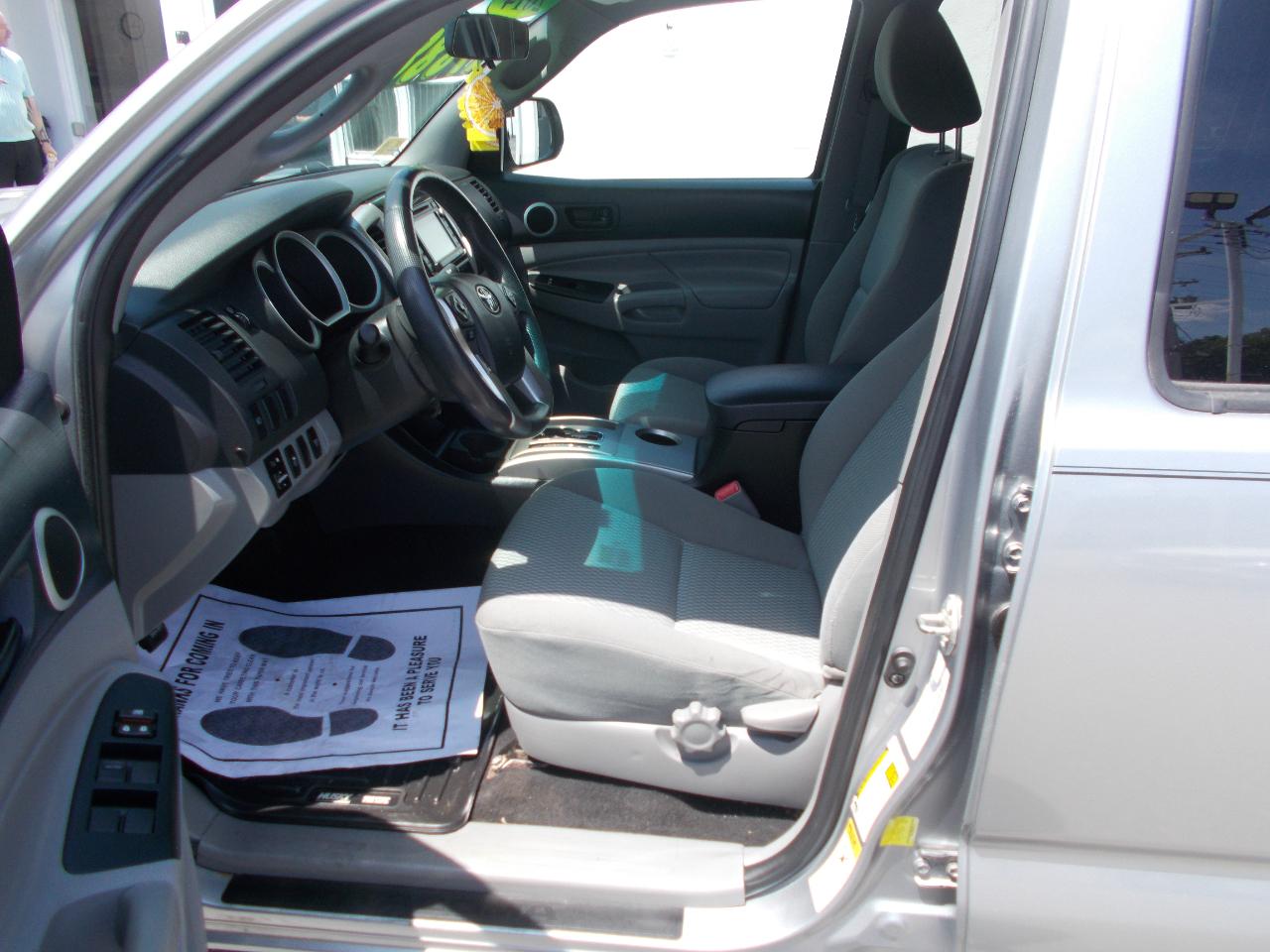 Toyota Tacoma 4WD Double Cab V6 MT (Natl) 2014