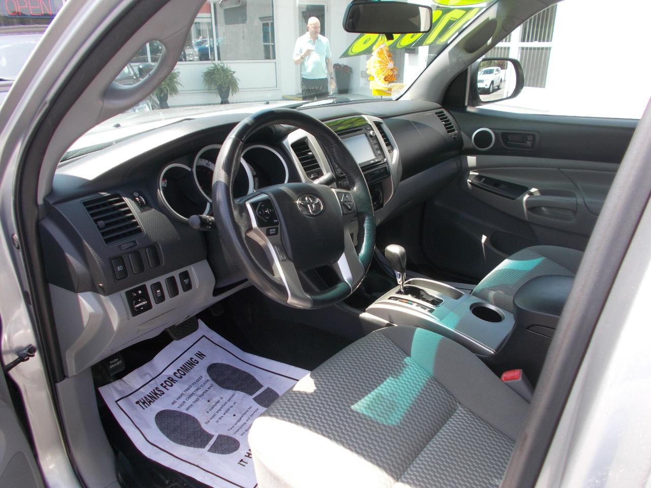 Toyota Tacoma 4WD Double Cab V6 MT (Natl) 2014
