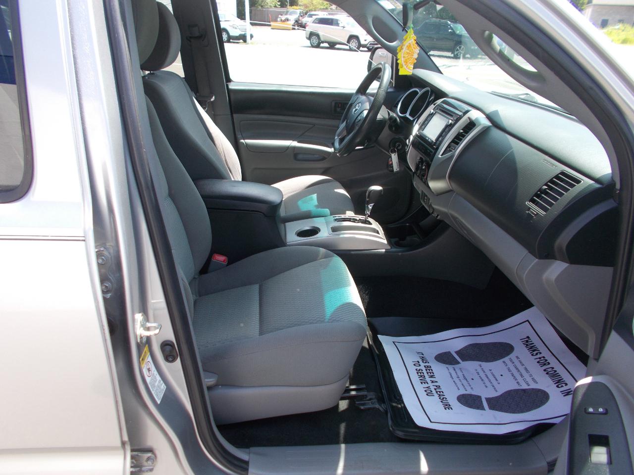 Toyota Tacoma 4WD Double Cab V6 MT (Natl) 2014