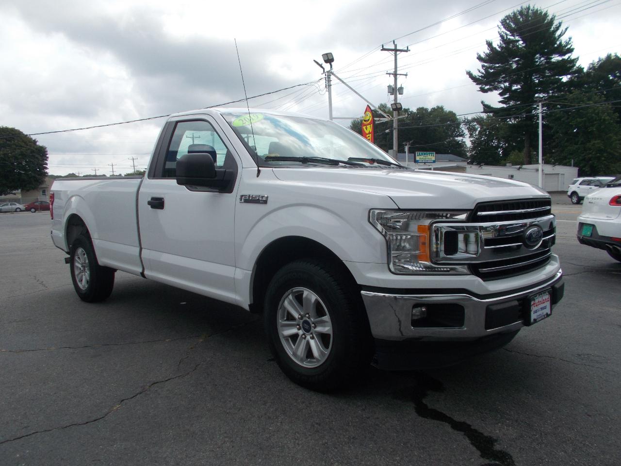 Ford F-150 XLT 2WD Reg Cab 8' Box 2019