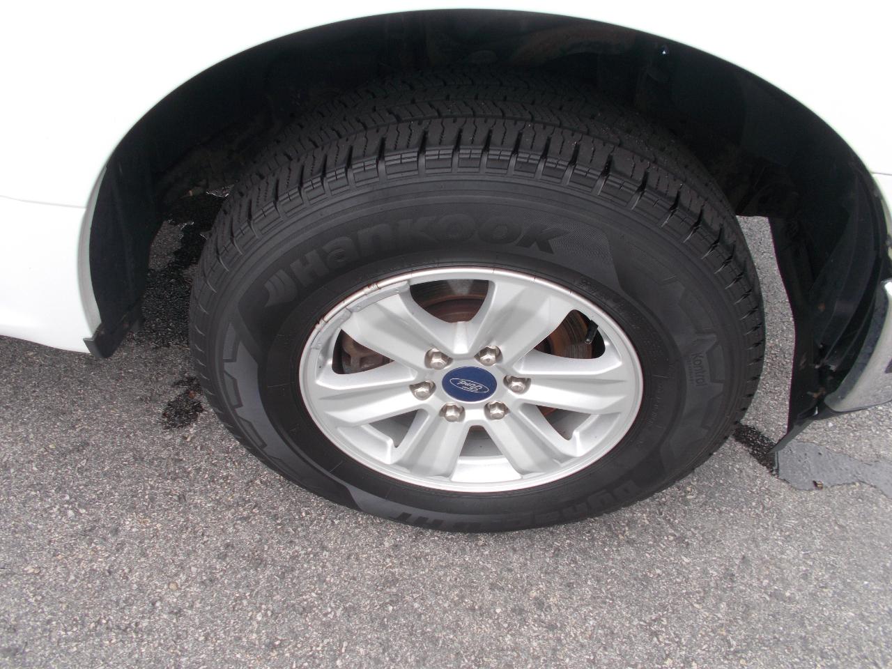 Ford F-150 XLT 2WD Reg Cab 8' Box 2019