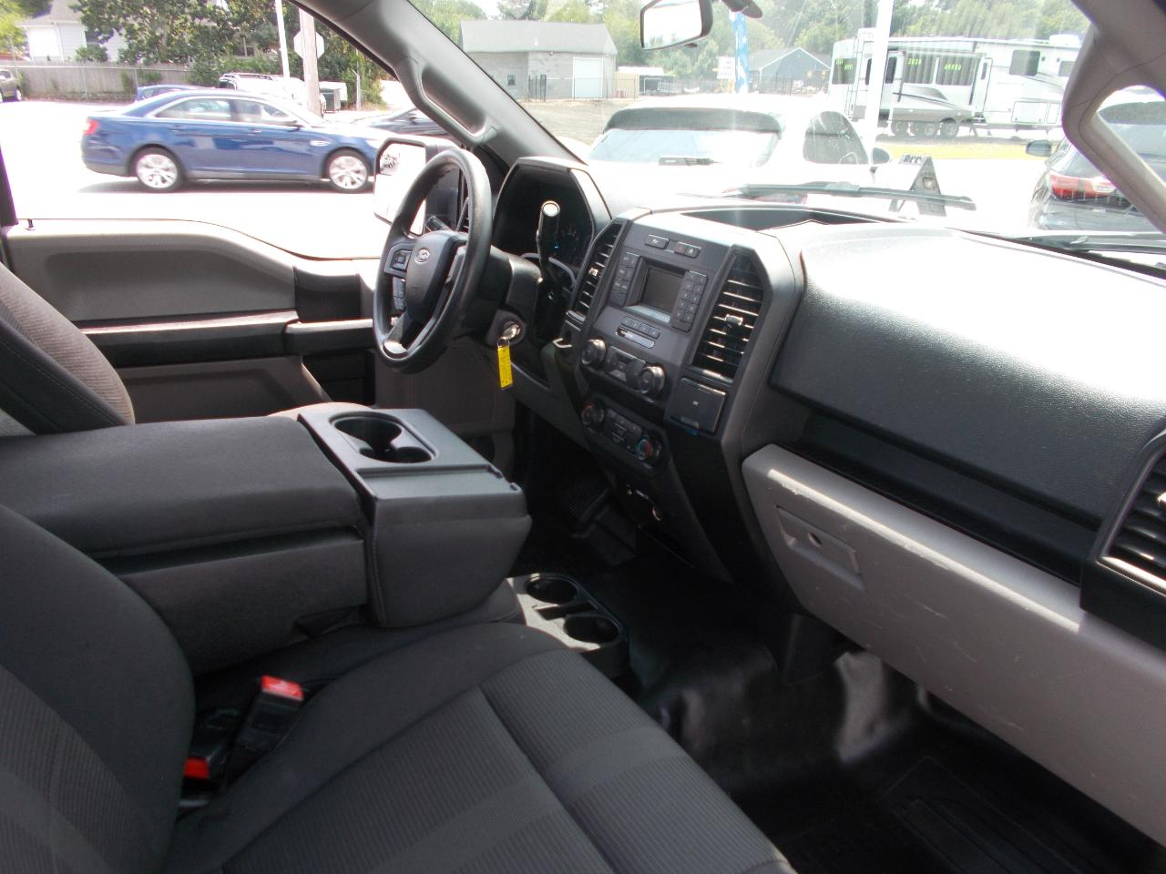 Ford F-150 XLT 2WD Reg Cab 8' Box 2019