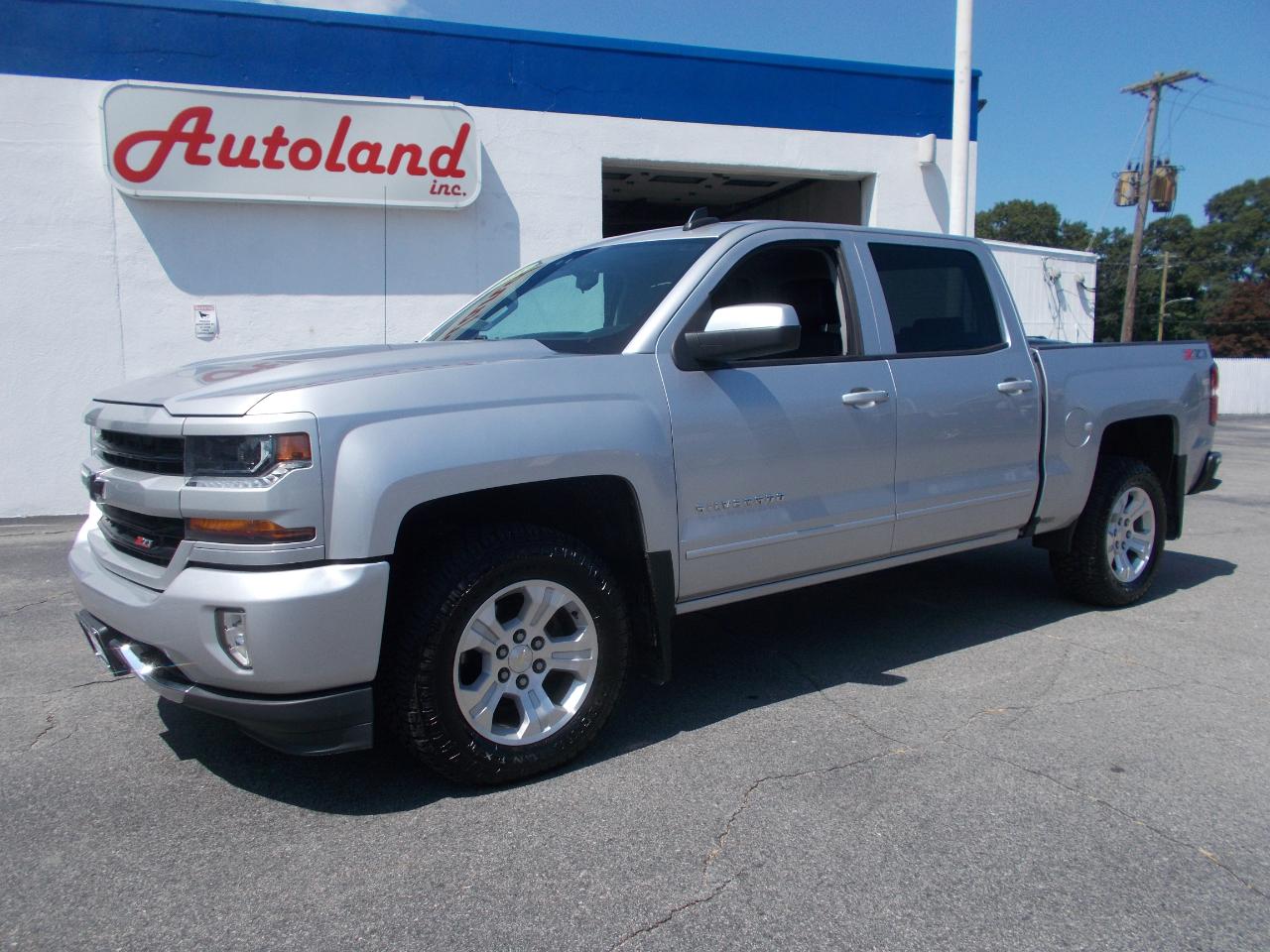 Chevrolet Silverado 1500 4WD Crew Cab 143.5" LT w/2LT 2018