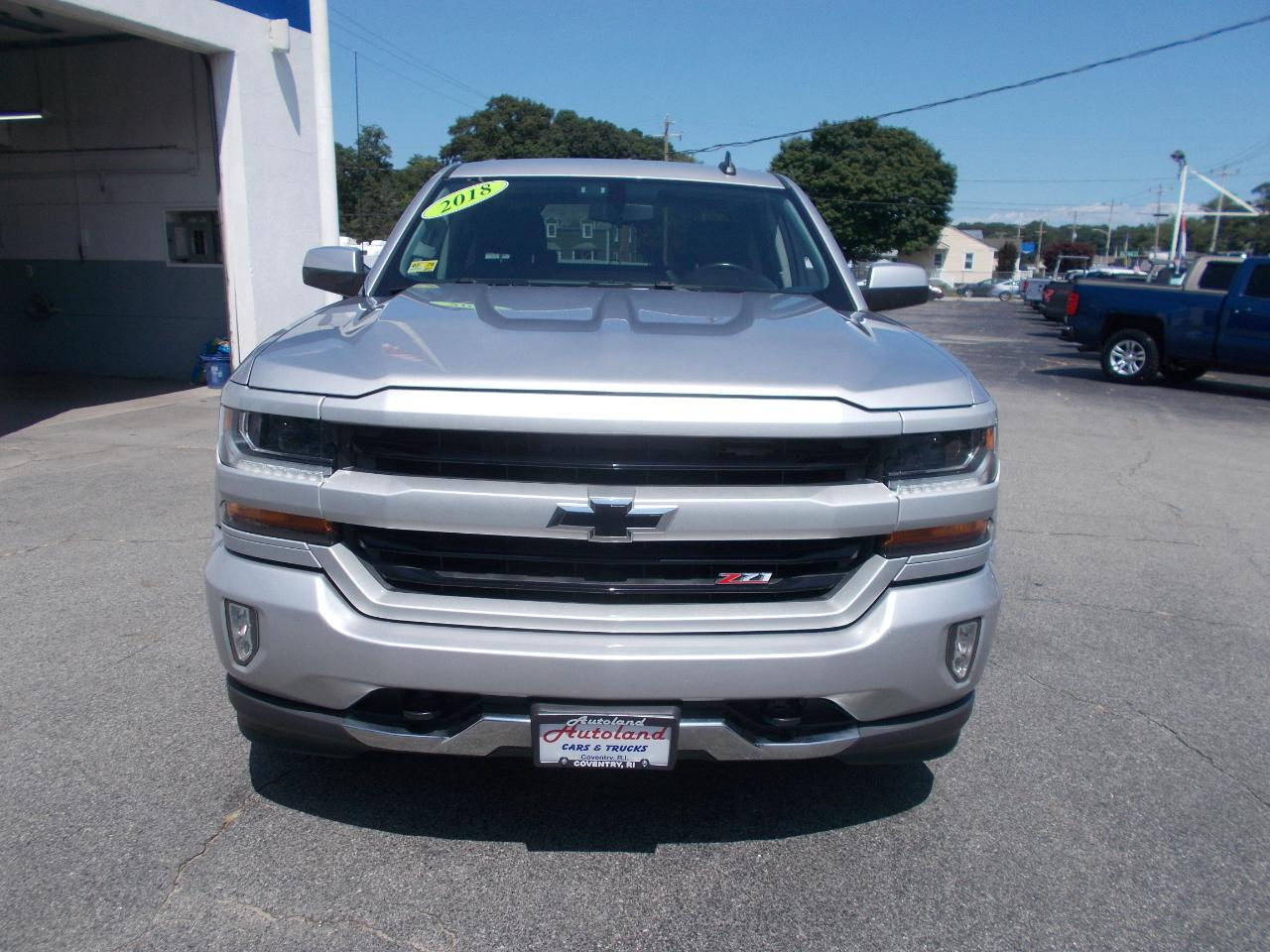 Chevrolet Silverado 1500 4WD Crew Cab 143.5" LT w/2LT 2018