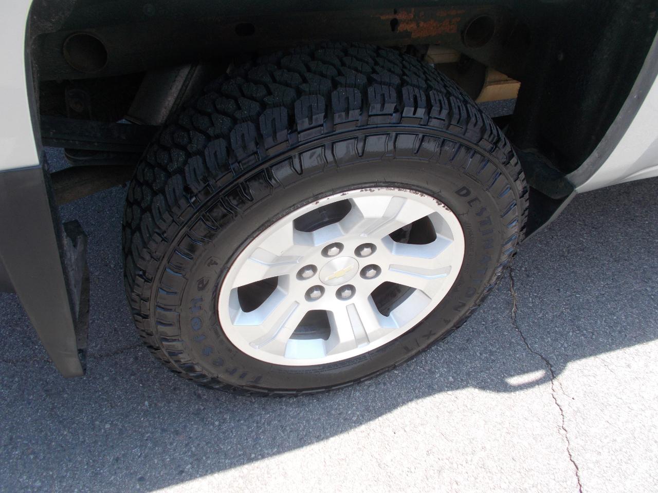 Chevrolet Silverado 1500 4WD Crew Cab 143.5" LT w/2LT 2018