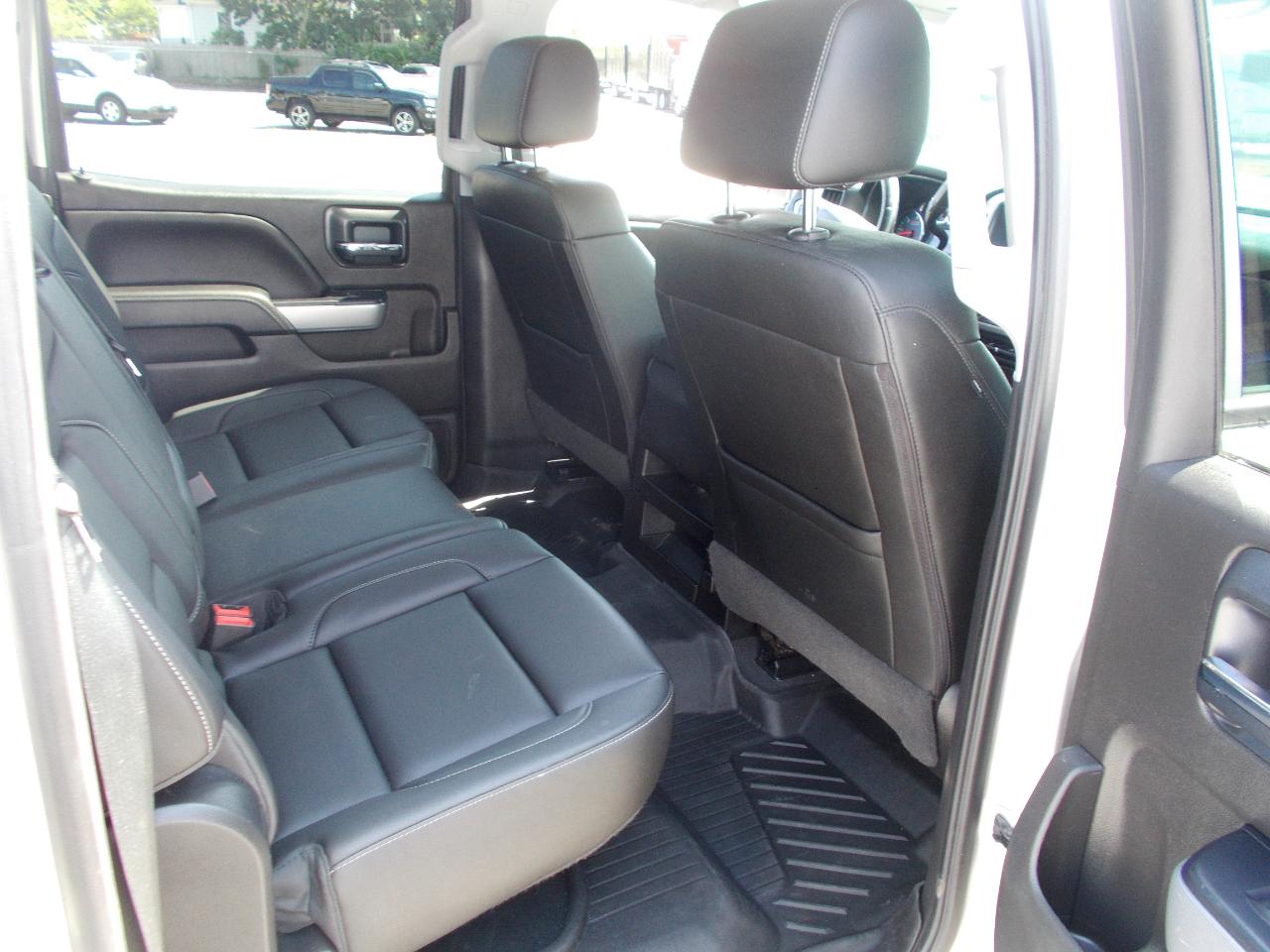 Chevrolet Silverado 1500 4WD Crew Cab 143.5" LT w/2LT 2018