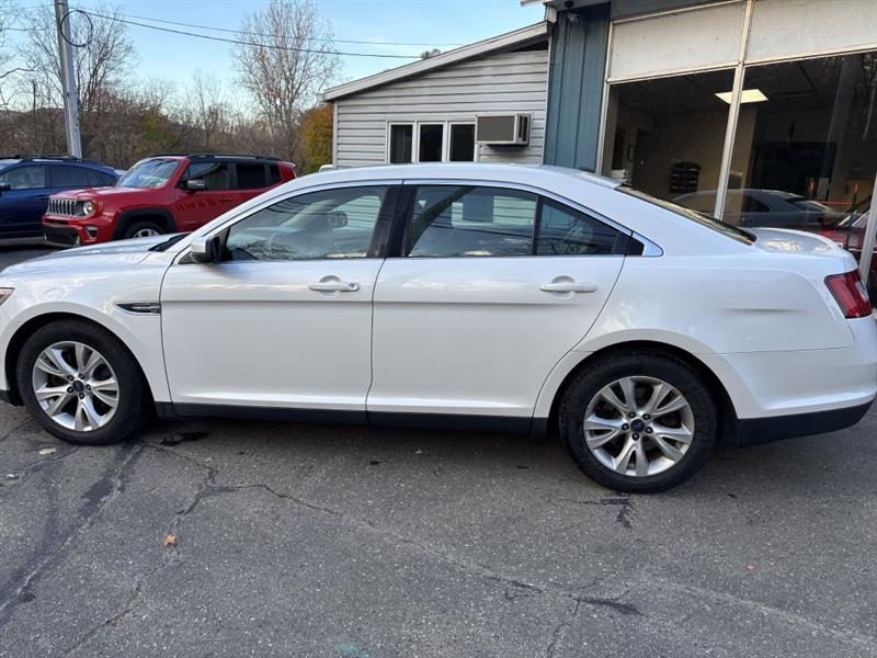 Ford Taurus SEL FWD 2012 Ford Taurus SEL FWD 2012