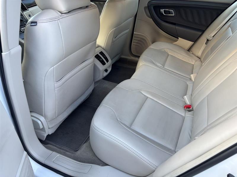 Ford Taurus SEL FWD 2012 Ford Taurus SEL FWD 2012