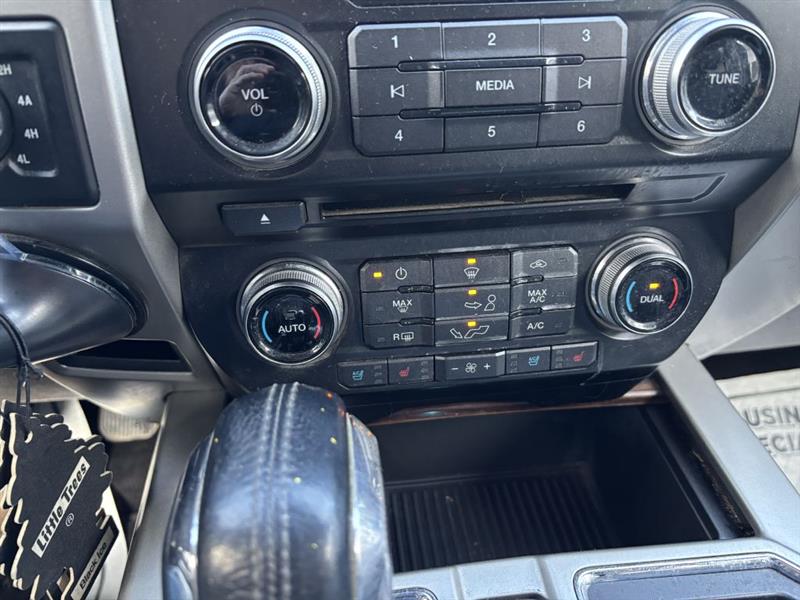 Ford F-150 Lariat SuperCrew 6.5-ft. Bed 4WD 2017