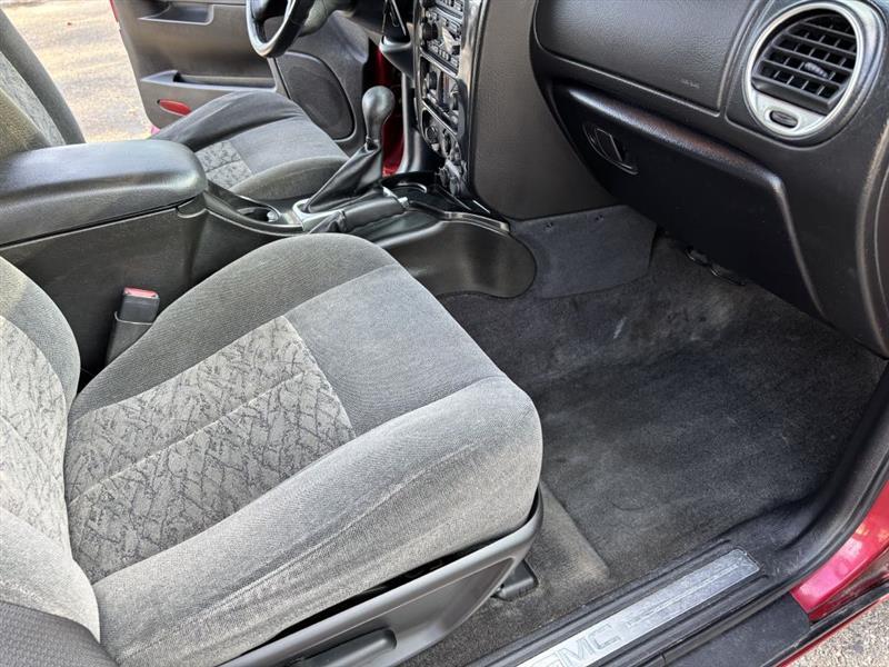 GMC Envoy SLE 4WD 2005