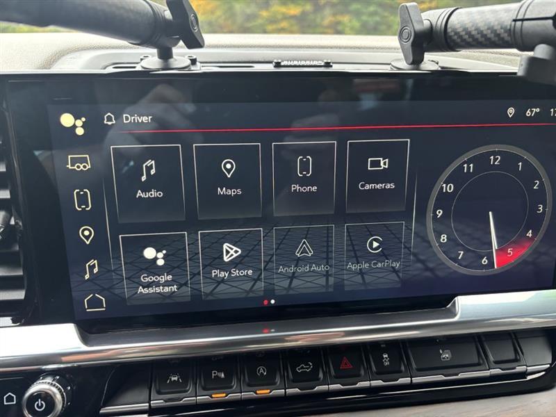 GMC Sierra 1500 SLT Crew Cab 4WD 2025