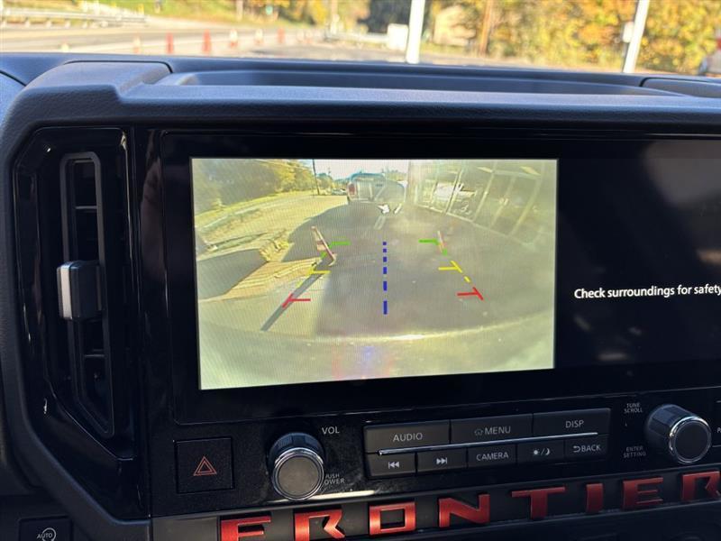 Nissan Frontier PRO-4X Crew Cab 4WD 2026