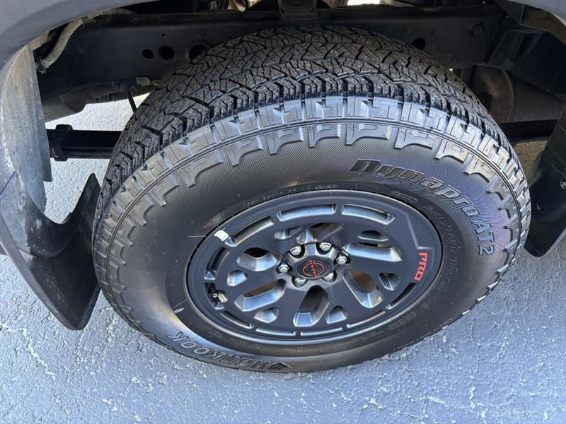 Nissan Frontier PRO-4X Crew Cab 4WD 2026