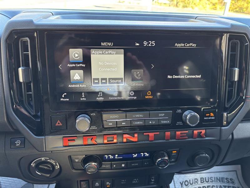 Nissan Frontier PRO-4X Crew Cab 4WD 2026