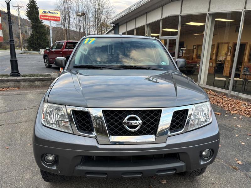Nissan Frontier SL Crew Cab 5AT 4WD 2017
