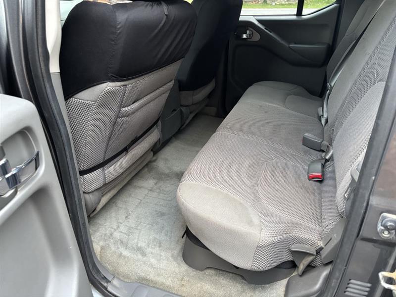 Nissan Frontier SL Crew Cab 5AT 4WD 2017