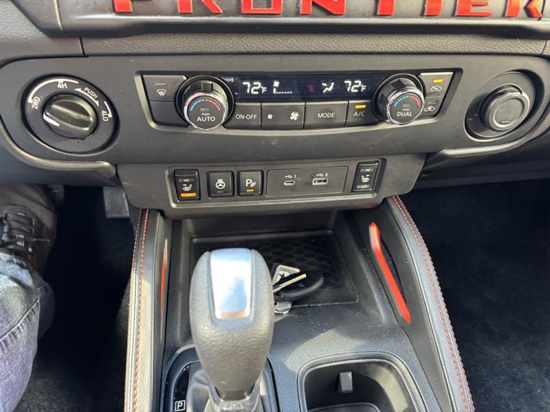 Nissan Frontier PRO-4X Crew Cab 4WD 2026